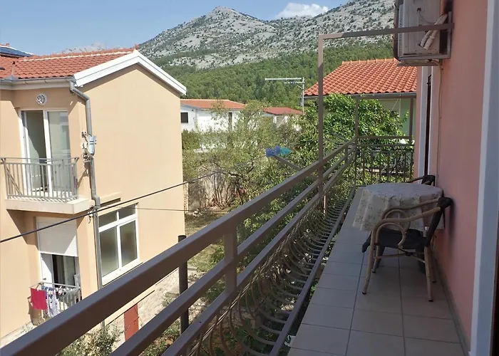 Apartament Pjer