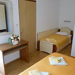 Pjer Apartmán Starigrad Paklenica