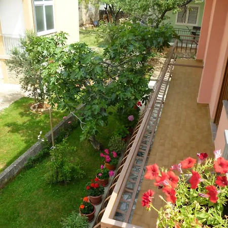 Pjer Apartament Starigrad Paklenica