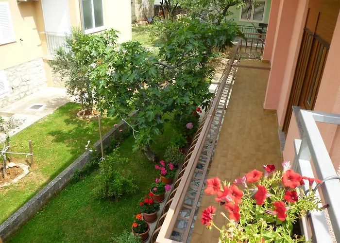 Pjer Lägenhet Starigrad Paklenica