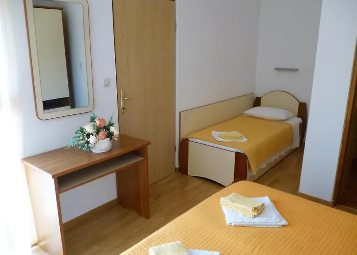 Pjer Lägenhet Starigrad Paklenica