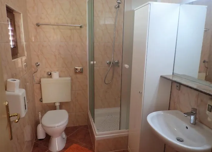 Pjer Lägenhet Starigrad Paklenica