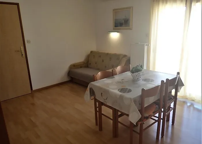 Pjer Starigrad Paklenica